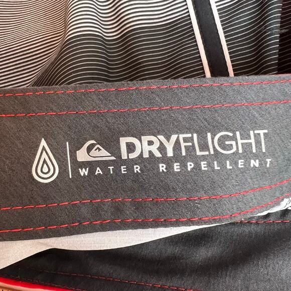 Quiksilver Highline Boardshorts 4-way Stretch Men's 28" Waist - Picture 13 of 13